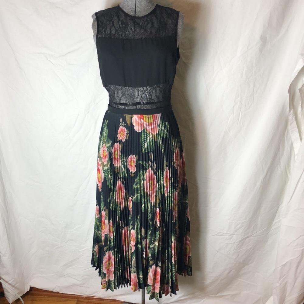 Delfi Collective Floral/Lace Dress (4)